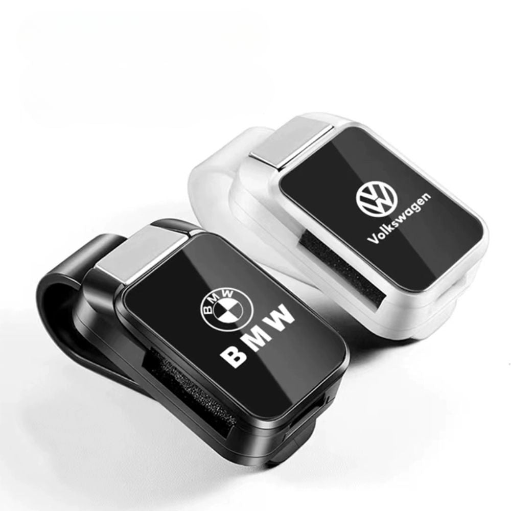 Multifunkční klip na brýle do auta